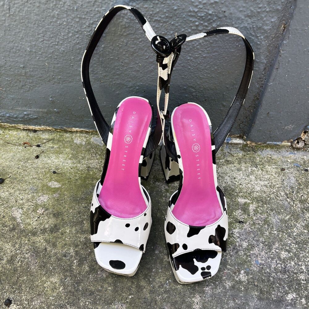 Daisy Street Platform Heels Sz 6 Cow Print Funky Kawaii Harajuku Festival Party